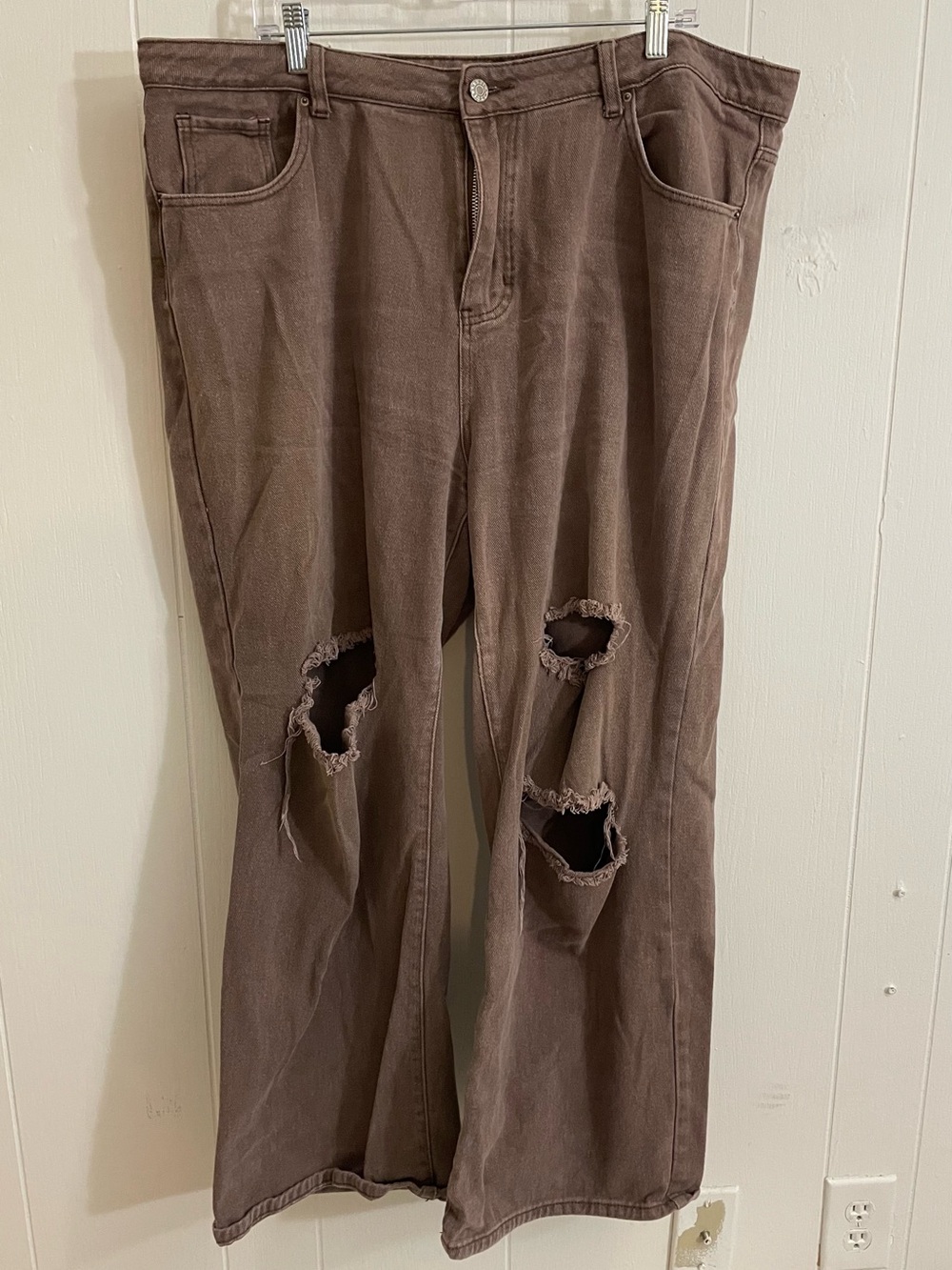 SHEIN Ripped Knee Taupe Wide-Leg Jeans 3XL